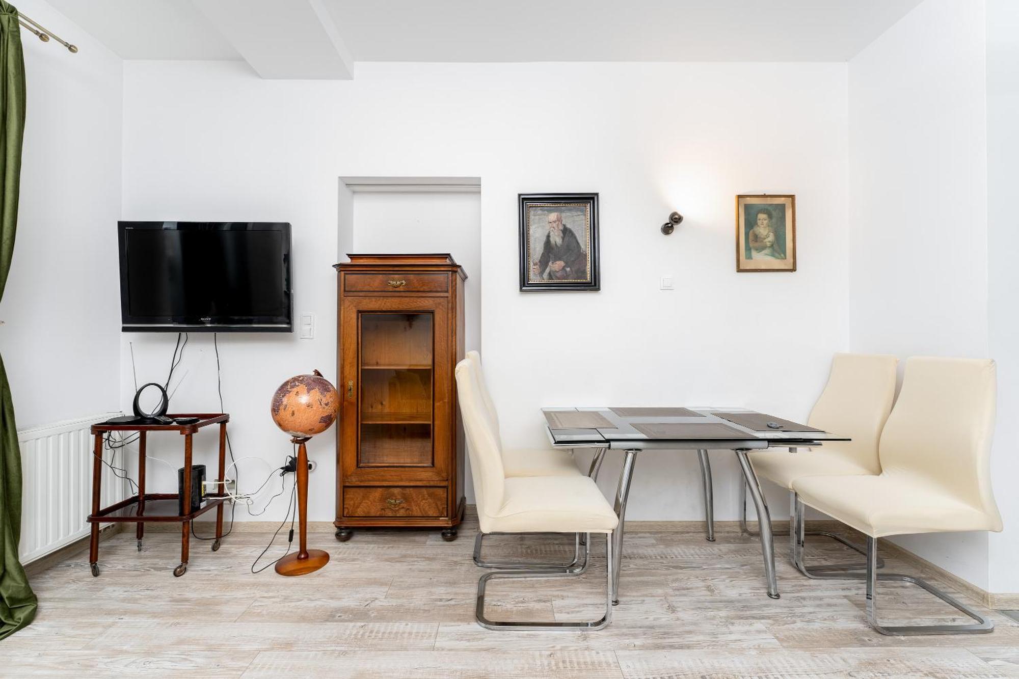 Nadwislanska 11 Apartment With Garden Krakow Dış mekan fotoğraf